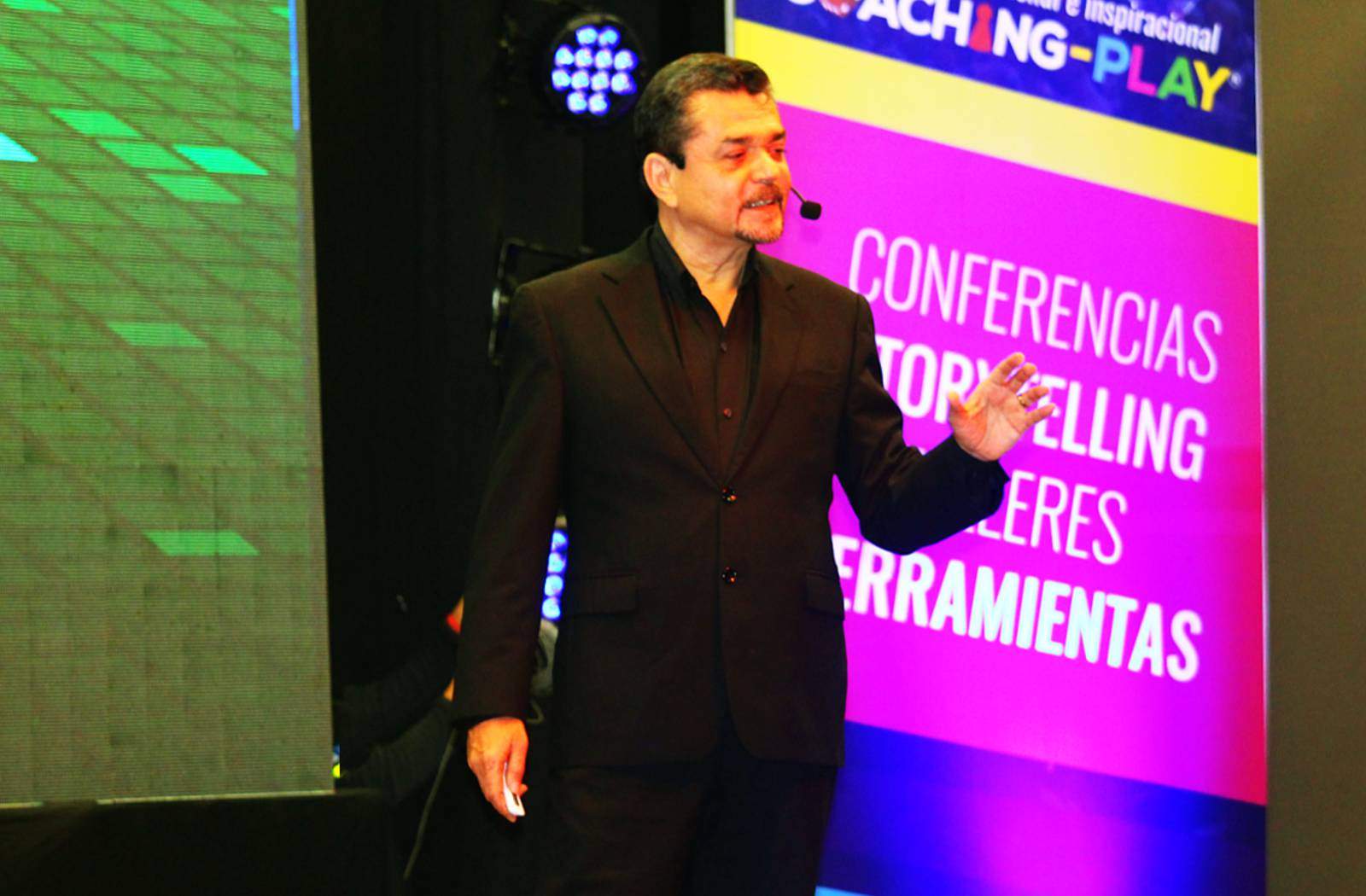 Ernesto Yturralde, Speaker: Storytelling, Charlas y Conferencias para Convenciones, Kickoffs y Congresos